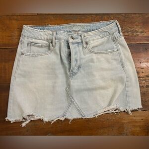 American Eagle Outfitters Light Wash Blue Denim Mini Skirt Raw Hem